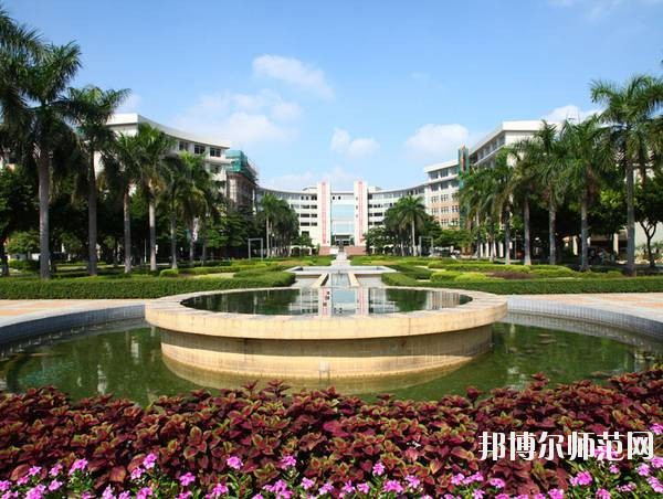 广东白云学院