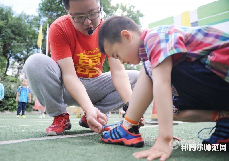 江西男生读幼师学校学什么专业好