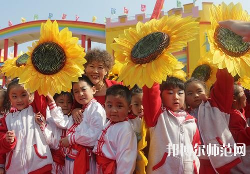 四川300分能上幼师学校吗