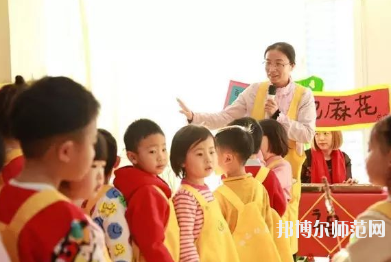 湖北2020年去读幼师学校学什么对以后好一点