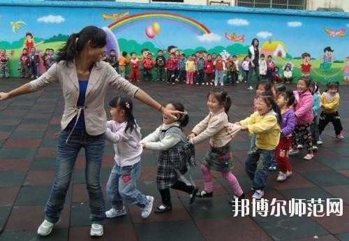 成都2020年女生读什么幼师学校好