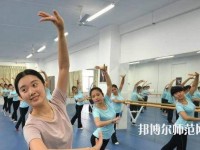 广州2020年女生在幼师学校学什么好