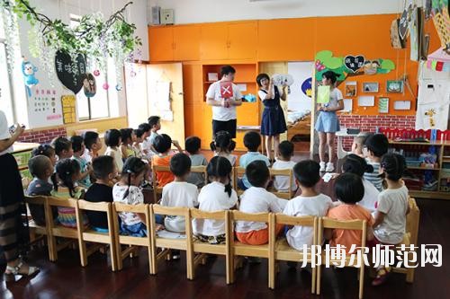 成都2020年适合女生的幼师学校专业