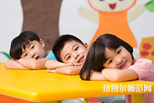 成都2020年女生读什么幼师学校好