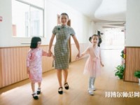 宁波2020年女生在幼师学校学什么好