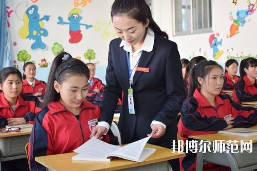 雅安2021年初中生读什么幼师学校