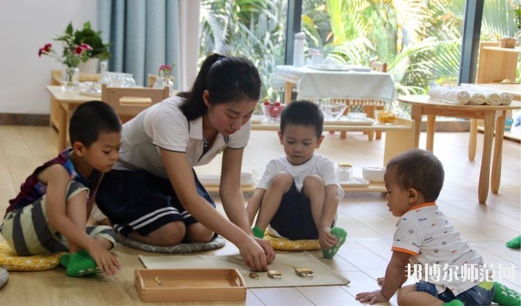 六盘水2021年女生学什么幼师学校好