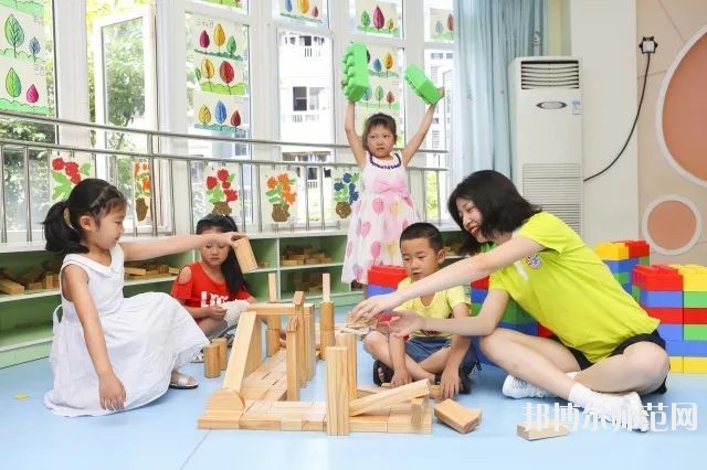 六盘水2021年女生读幼师学校好不好