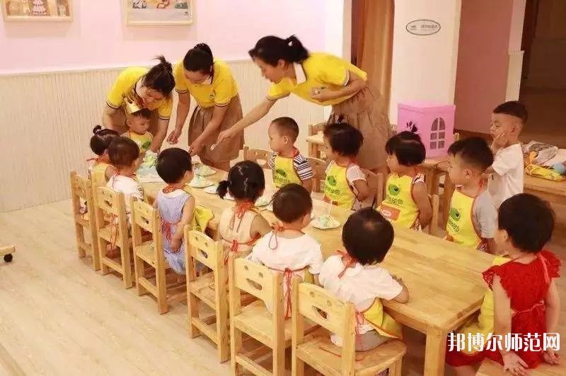 六盘水2021年有哪些中专幼师学校