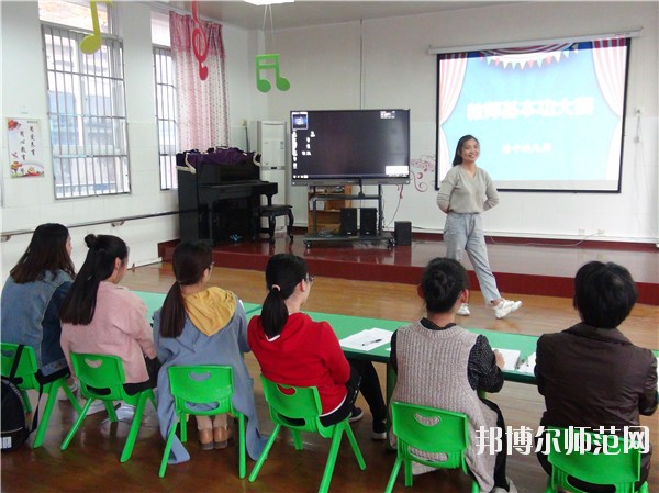 云南2021年幼师学校学什么好找工作