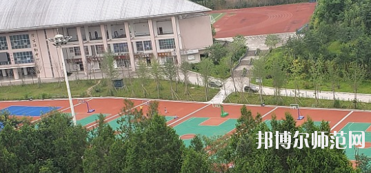 四川2021年大专学校有哪些有小学教育学校