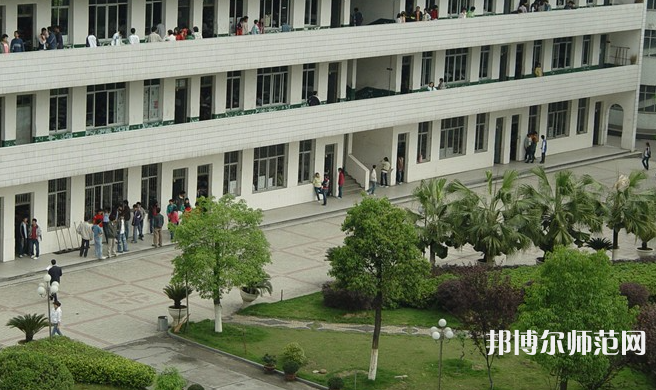 铜仁2022年男生在幼师学校学什么好