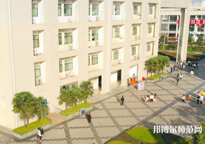 宝鸡职业技术师范学院2023年学费、收费多少